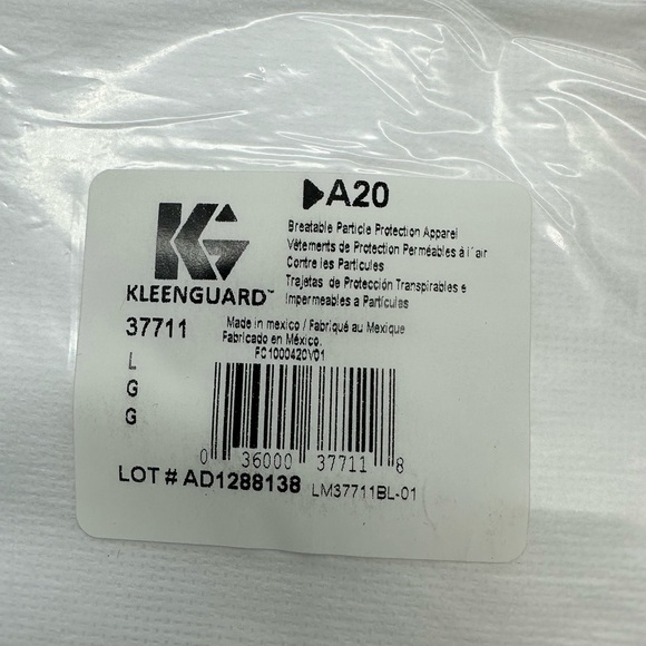 KleenGuard Protective Coverals, Clothes Protecting Cobverals - Size Large - Picture 5 of 13